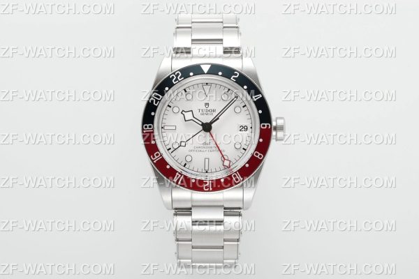 ZF　チューダー　ブラックベイ　GMTコーラベゼル　ホワイト　スチールブレスレット　自動巻ムーブメント