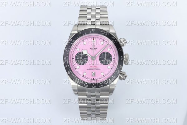 ZF　チューダー　ブラックベイ　クロノグラフ　ピンク　アルマイトベゼル　自動巻ムーブメント